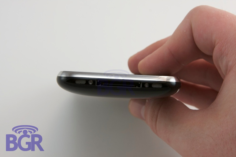 Illustration for article titled iPhone 3G First US Unboxing (Best Photos Yet)
